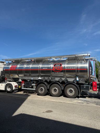 Marquage citerne lettrage découpé - VATD Salaise-sur-Sanne